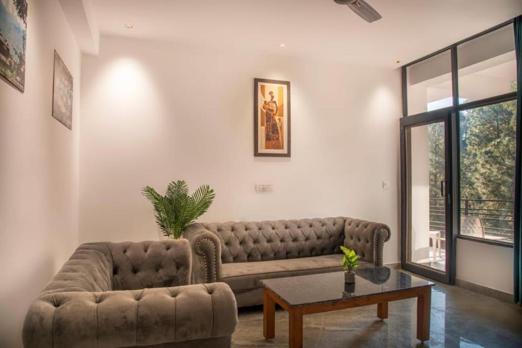 Mountain Height Kasauli Apartment Exterior foto
