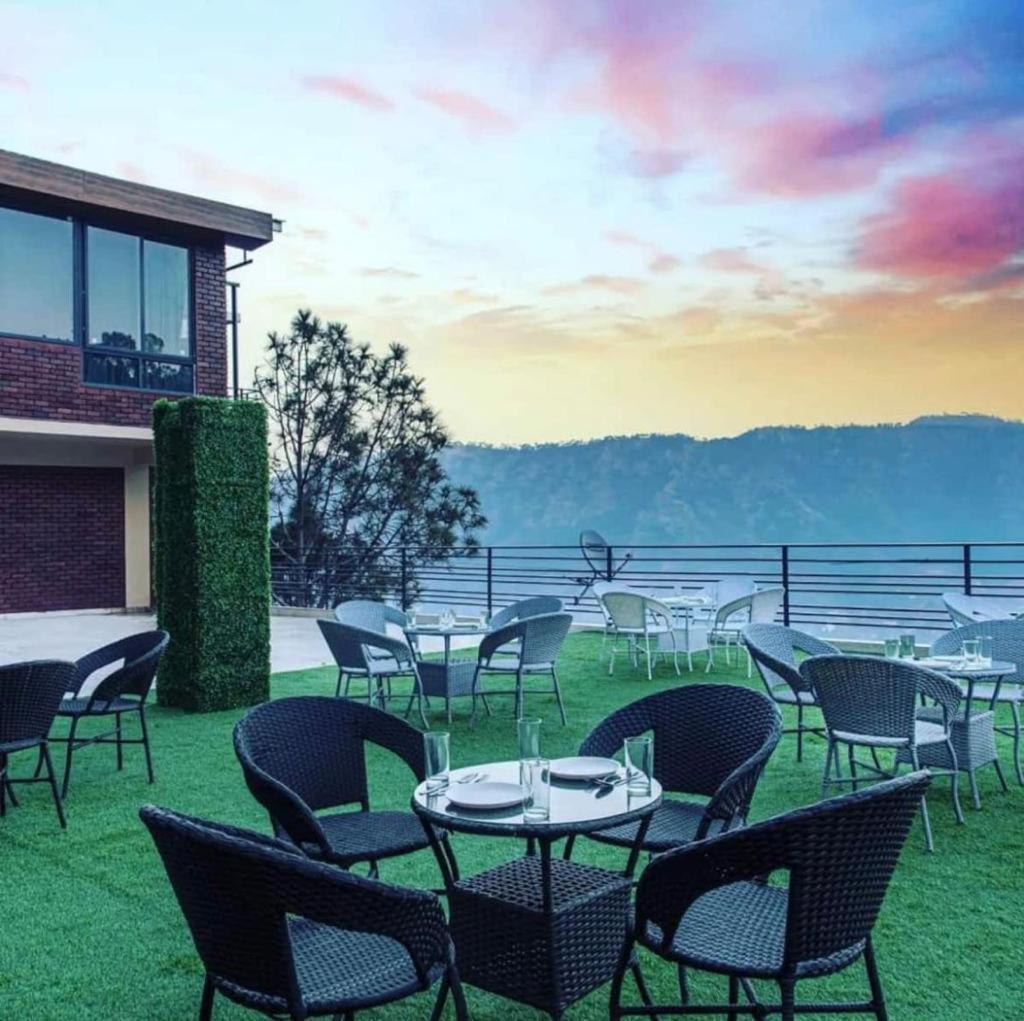 Mountain Height Kasauli Apartment Exterior foto